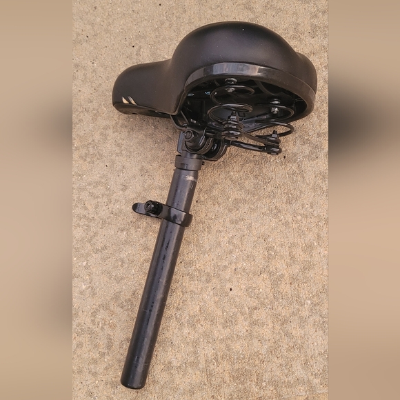 Black Bicycle Seat with Post For JETSON BOLT - Picture 2 of 8